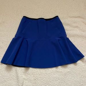 Lululemon women’s skirt size 6